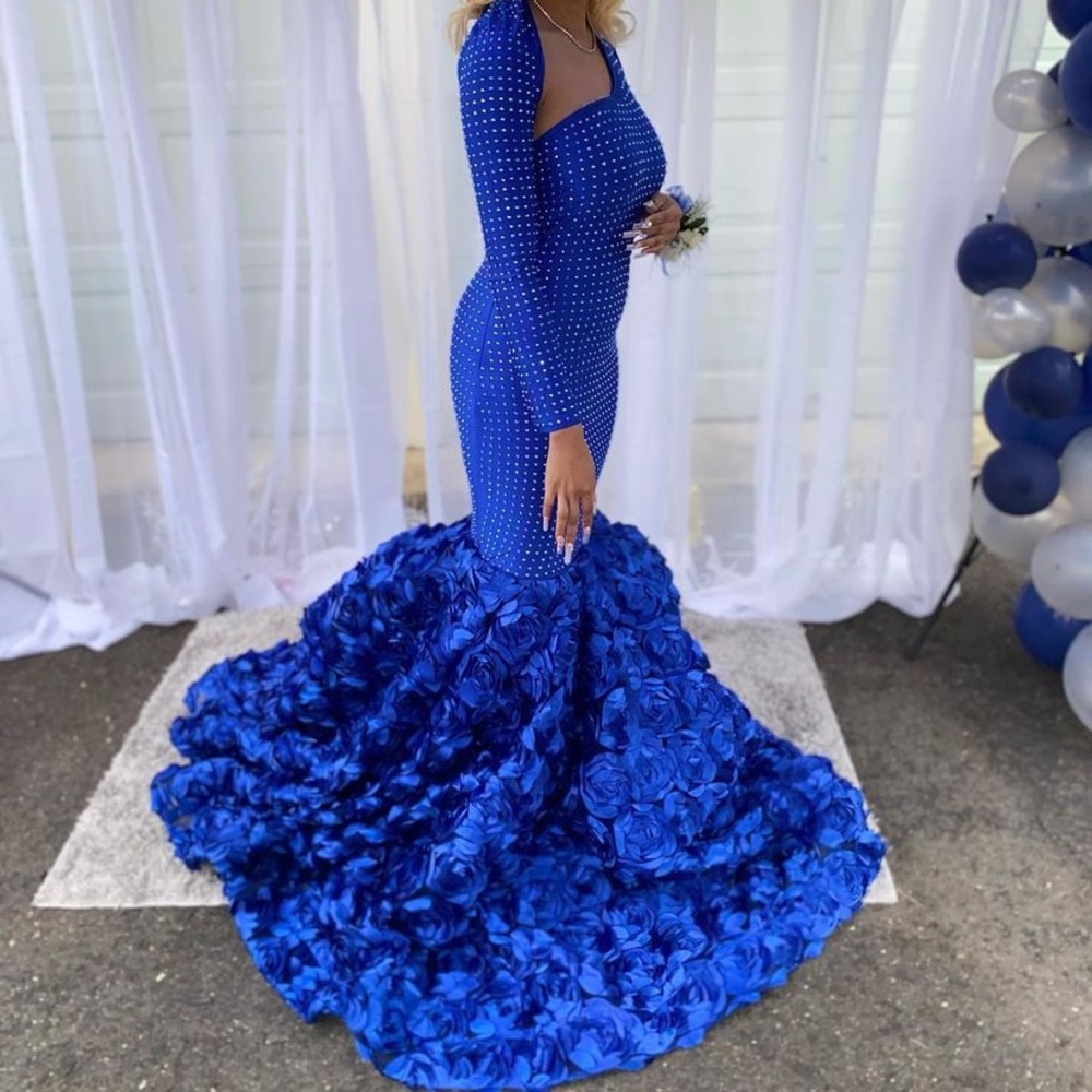 COPY - Custom Prom Dress. Only worn once! This is a Lynira Label dress size sma…